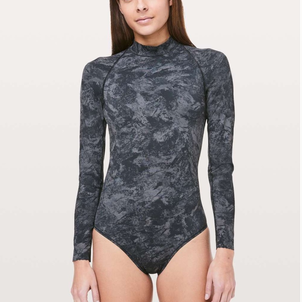 New LULULEMON Will the Wave Rashguard Swimsuit 4